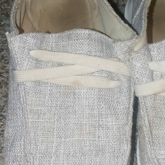 Shoes - Picture 4 of 5